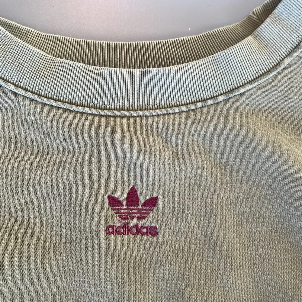 Womens Adidas green sweatshirt size Large - Picture 2 of 3